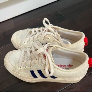 Adidas Nizza women’s size 7 1/2